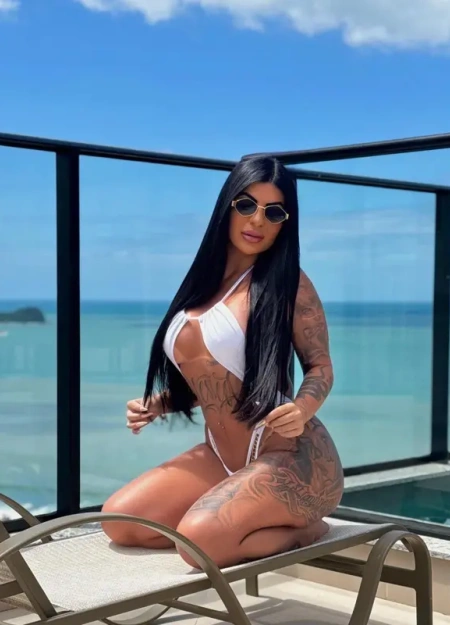 Quer conhecer uma acompanhante Ninfeta? Suellen está à espera