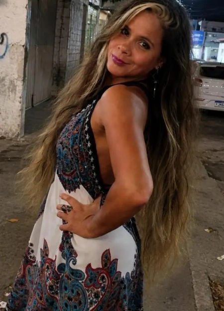 Áurea, elegância e classe como acompanhante independente