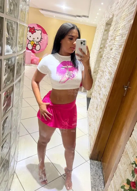gabriella, uma das acompanhantes Ninfeta mais procuradas no momento