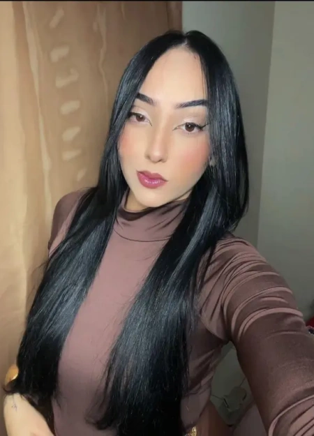 Julia veloso, uma das melhores opções de garotas de programa em Curitiba hoje